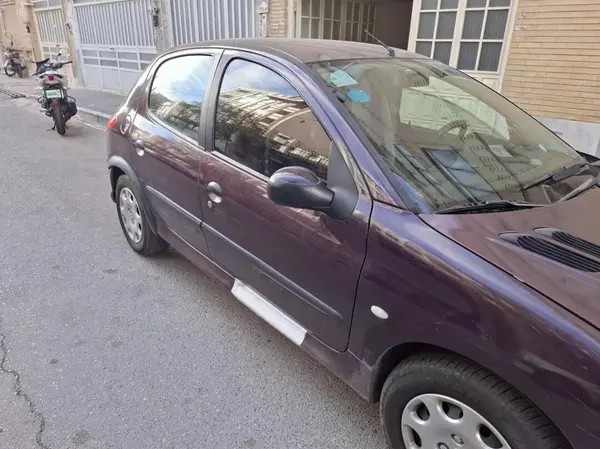 پژو، 206