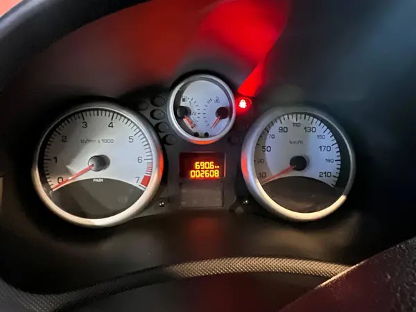 پژو، 207