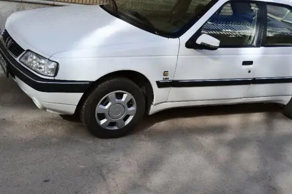 پژو، 405