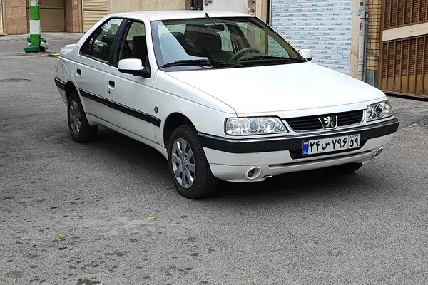 پژو، 405