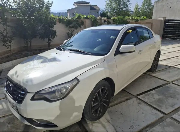 بسترن، B50F