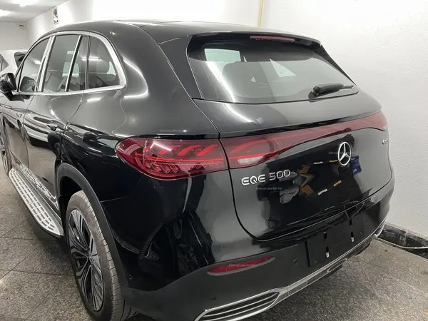 بنز، EQE SUV
