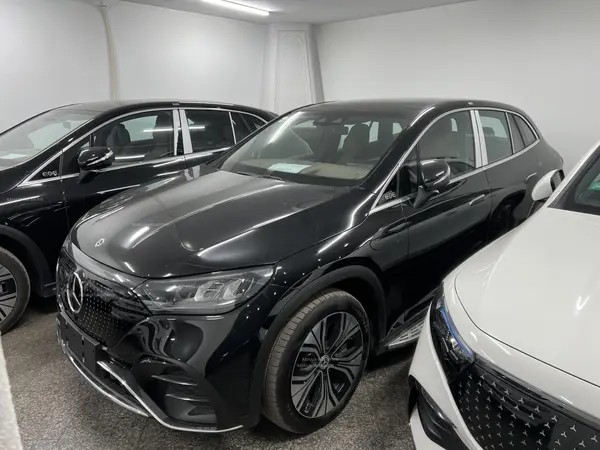 بنز، EQE SUV