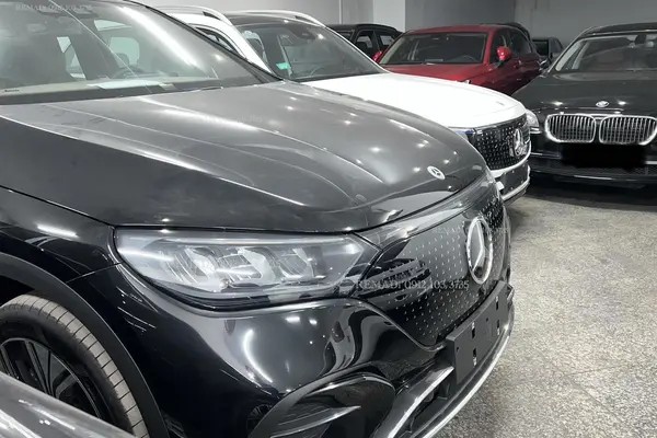 بنز، EQE SUV