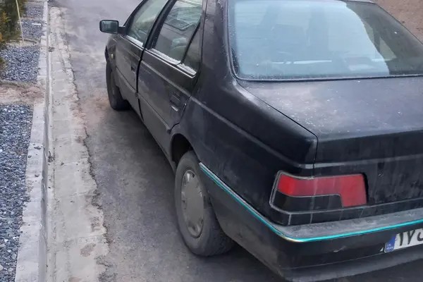 پژو، 405