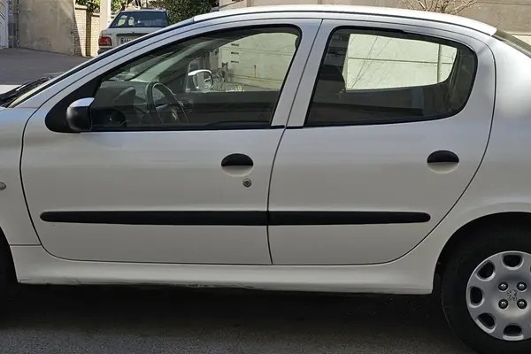 پژو، 206 SD