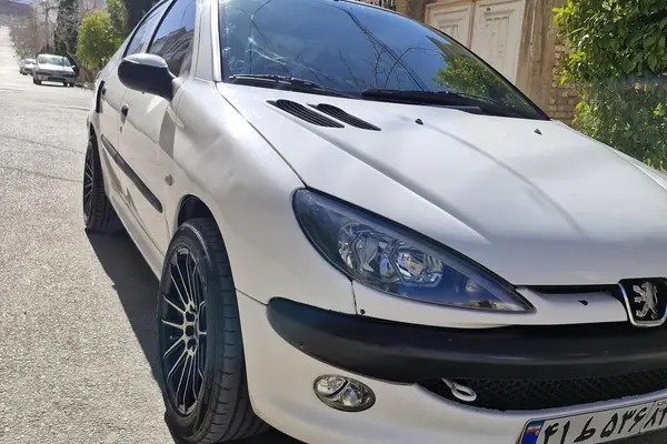 پژو، 206 SD