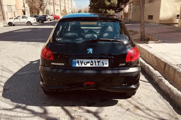 پژو، 206