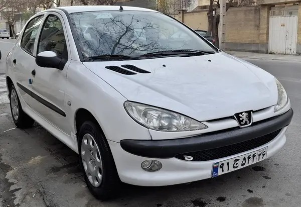 پژو، 206