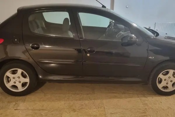 پژو، 207