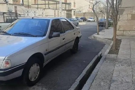 پژو، 405