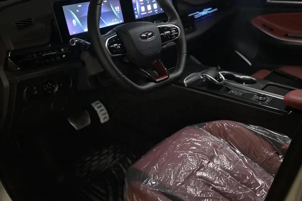 فونیکس، آریزو 6 جی تی (Z6 GT)