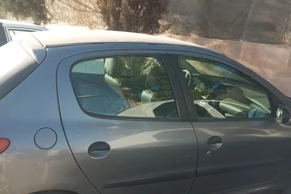پژو، 206