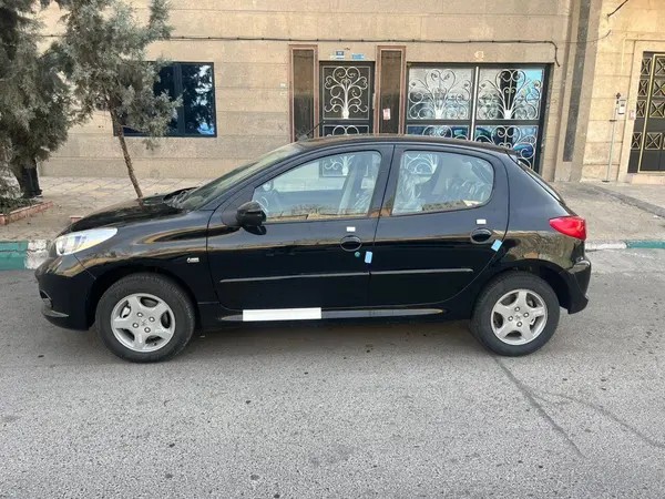 پژو، 207