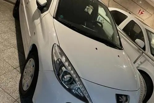 پژو، 207