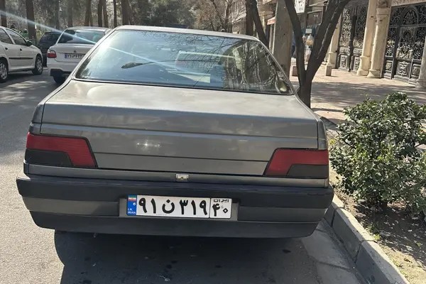 پژو، 405