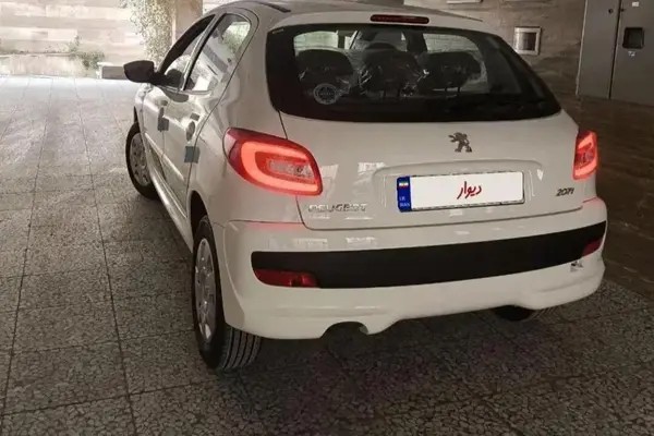 پژو، 207