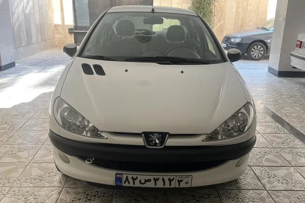 پژو، 206