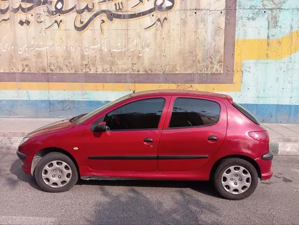 پژو، 206