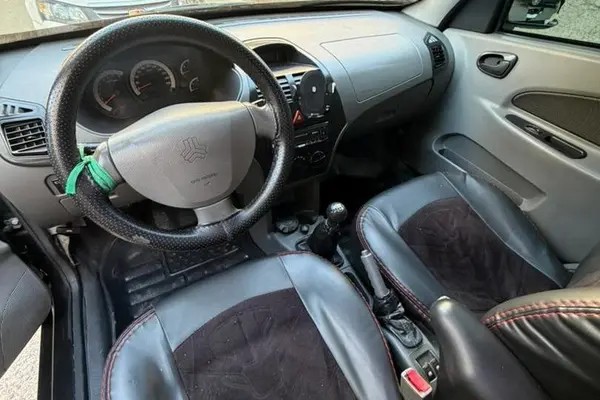 تیبا، هاچ بک