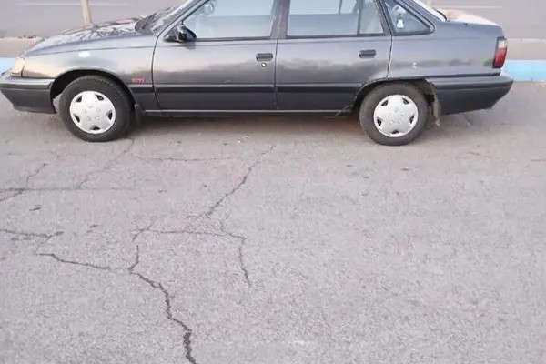 دوو، ریسر