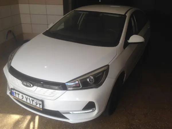 ام وی ام، آریزو 5ev