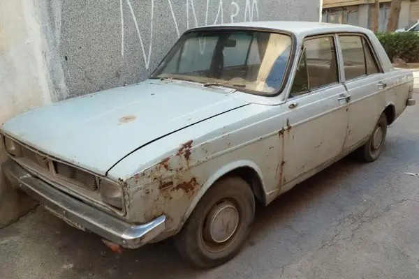 پیکان، سدان