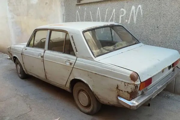 پیکان، سدان