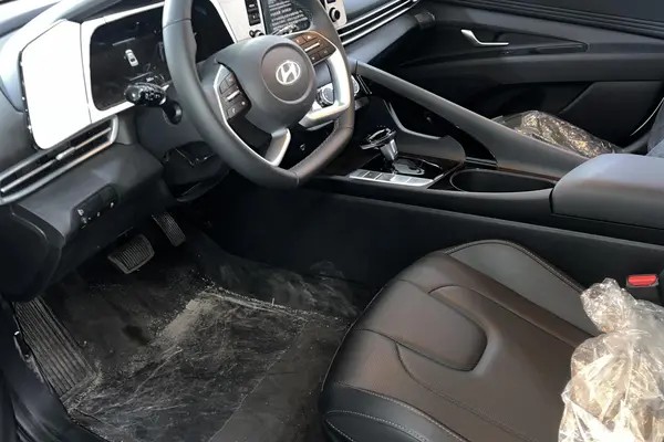 هیوندای، النترا