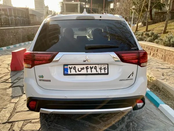 میتسوبیشی، اوتلندر
