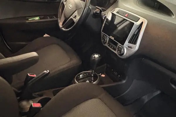 هیوندای، i20