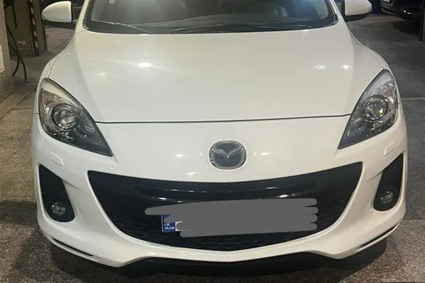 مزدا، 3 نیو صندوق دار