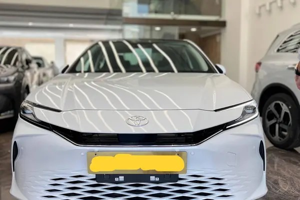 تویوتا، کمری هیبرید