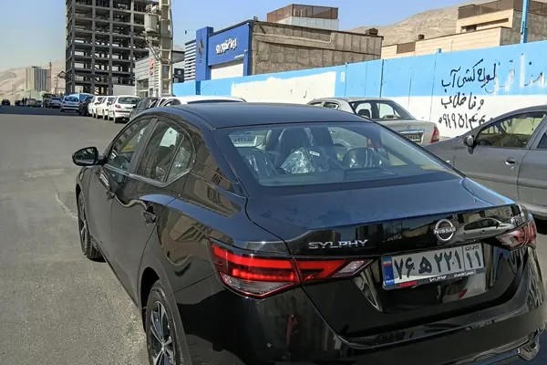 نیسان، سیلفی
