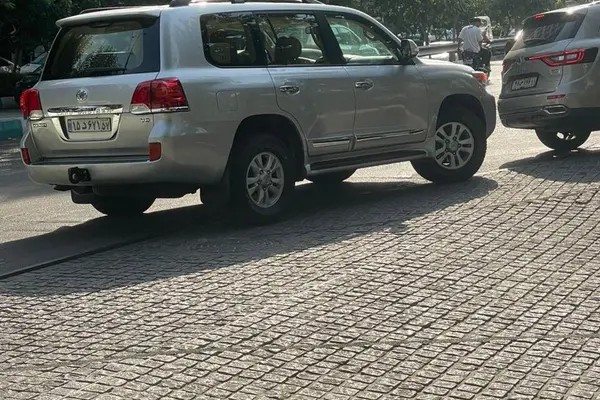 تویوتا، لندکروز چهار در