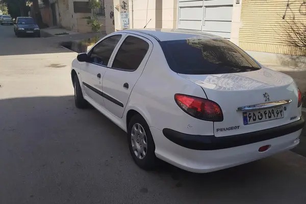 پژو، 206 SD