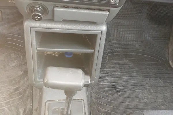 پراید، صندوق دار