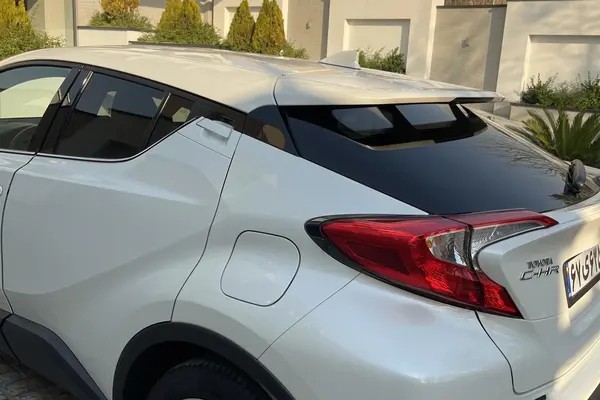 تویوتا، C-HR هیبرید