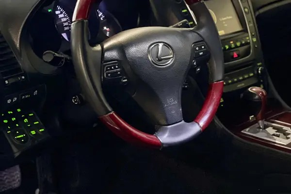 لکسوس، GS