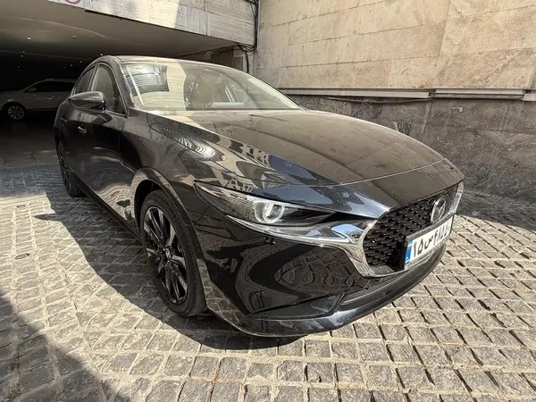 مزدا، 3 وارداتی