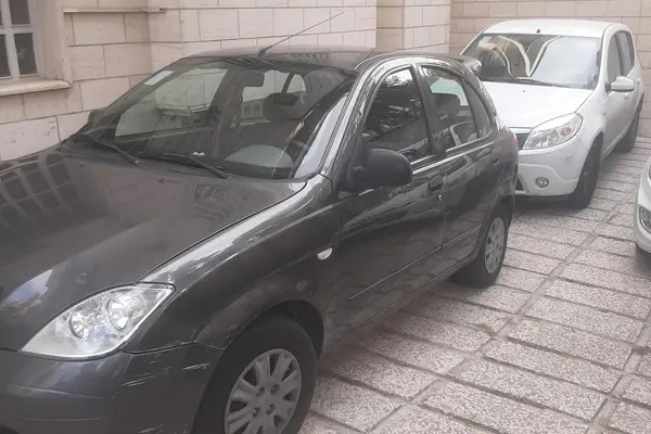 تیبا، هاچ بک