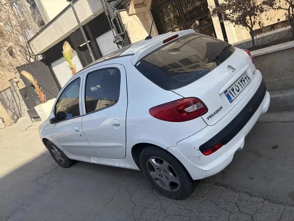 پژو، 207
