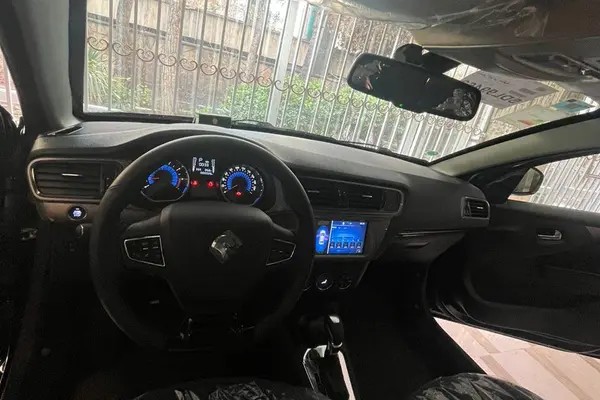 تارا، اتوماتیک V4
