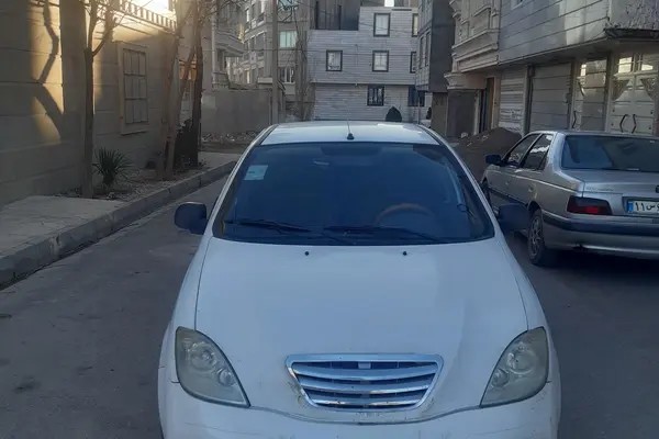 تیبا، هاچ بک