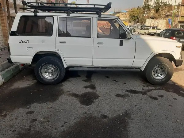 نیسان، پاترول چهار در