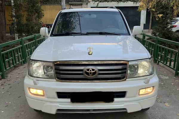 تویوتا، لندکروز چهار در