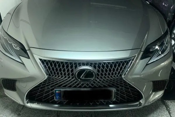 لکسوس، LS