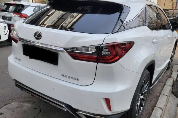لکسوس، RX