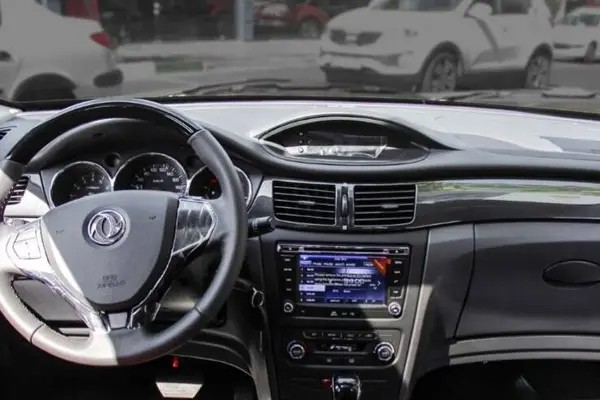 دانگ فنگ، H30 کراس