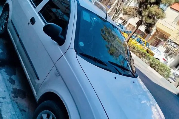 تیبا، هاچ بک